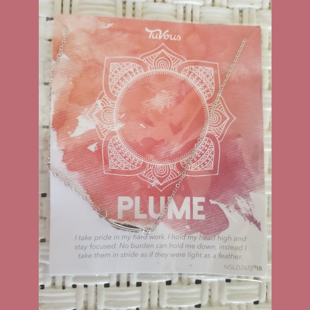 Plume NEW Silver Tone Feather Necklace